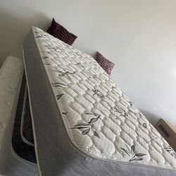 Twin mattress
