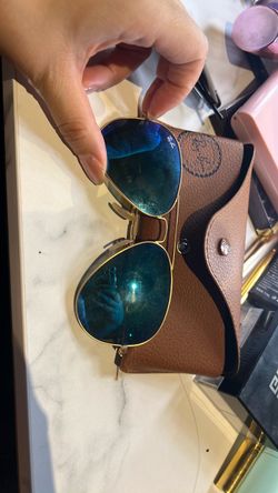 Ray-Ban Aviator Sunglasses with Case