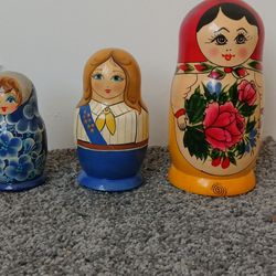 Wooden Nesting Dolls Sets 