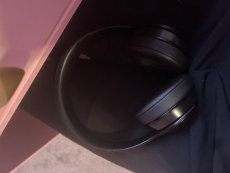 3rd generation beats headphones