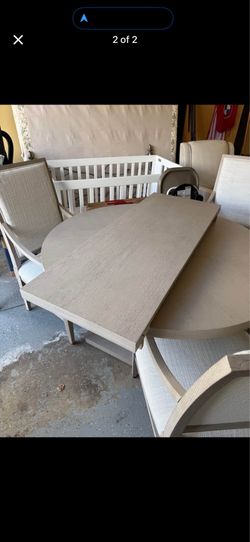 Universal Furniture Coalesce Rasmus Dining Set