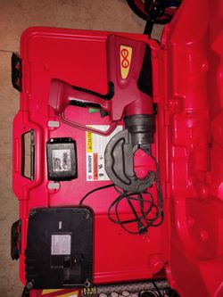Burndy Patriot pat750-li Battery Actuated Crimp Tool