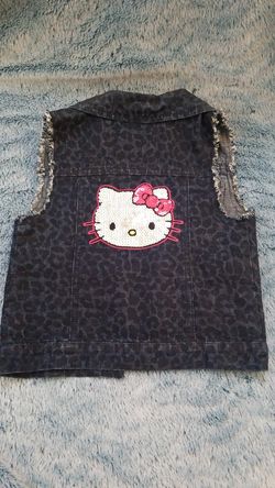 Hello kitty Girls size 5 Jean jacket