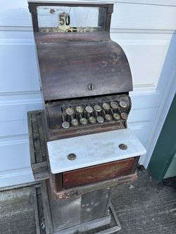 Antique National Cash Register model 711 (circa 1920’s)  according to Google   I picked this up at an Estate Sale and all of the buttons work and pop