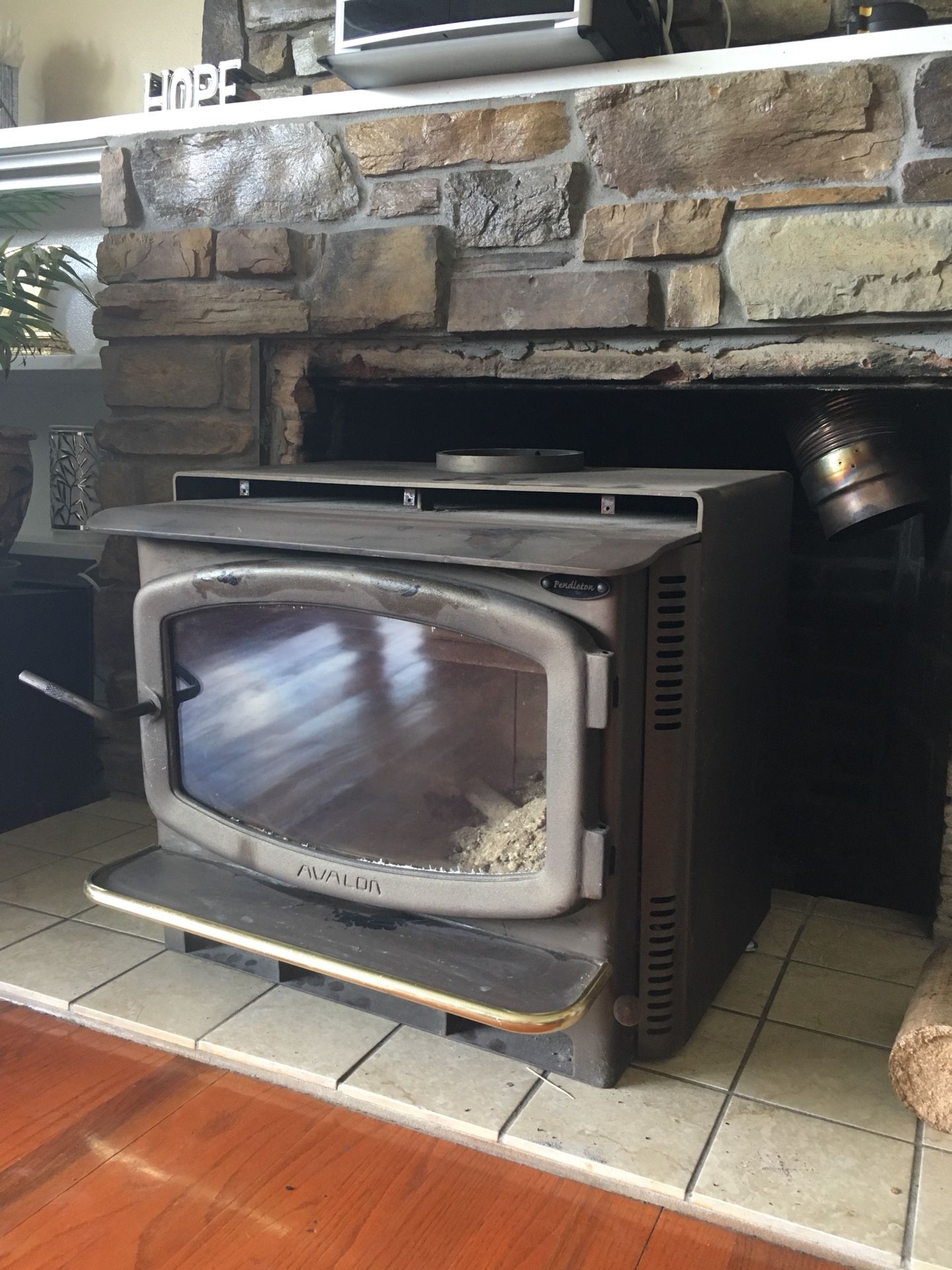 Avalon (Pendleton 90) wood stove fireplace insert for Sale in Everett, WA -  OfferUp