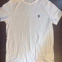 TB Burberry Tshirt Large 80$ Authentic 