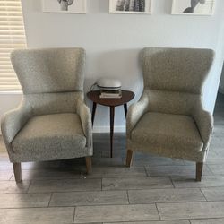 Set of 2 Gray Wingback Chairs