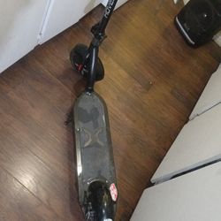 Hoover Electric Scooter With Charger 