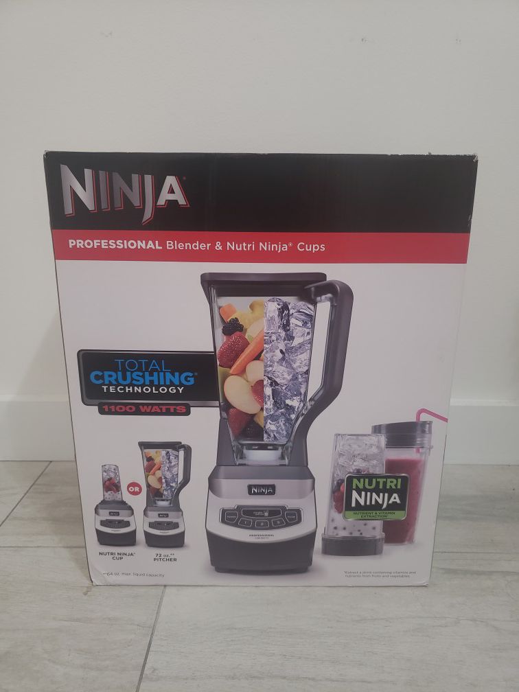 Ninja Professional Countertop Blender 1100 Watts, 3 speeds pulse & Single serve