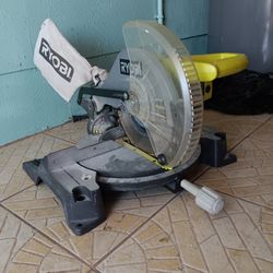 Ryobi Saw