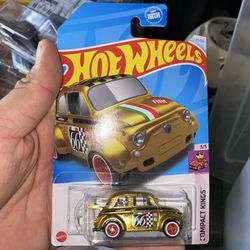 Hot Wheels 60s Fiat 500D Modifications Super TH