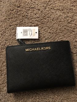 Michael Kors wallet NEW