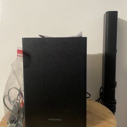 Insignia NS-SBAR21F20 2.1-Channel Wireless Soundbar System with Subwoofer