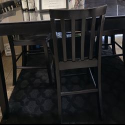 4,6 or 8 seat Pub Dinette