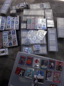 +1000Baseball cards collection