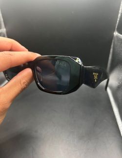 Prada Sunglasses (unisex)
