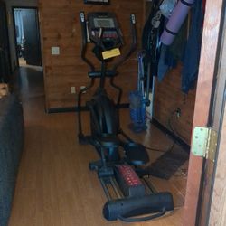 Sole E25 Elliptical Machine 