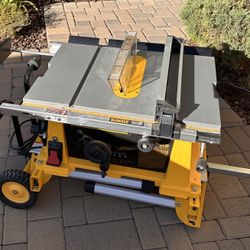 Dewalt Heavy Duty 10” Job Site Table Saw w/ stand