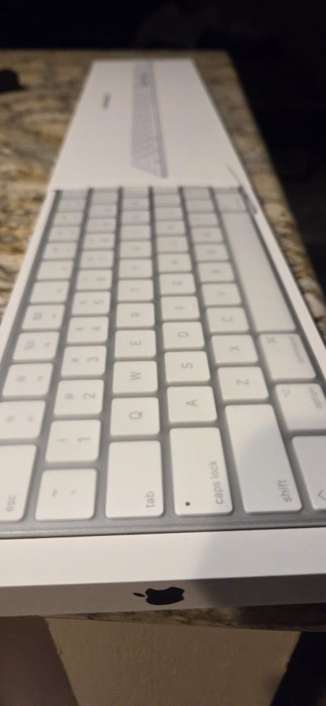 Apple Magic Keyboard