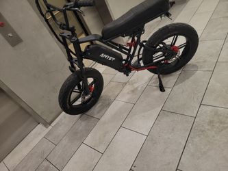 Amyet E-Bike LIKE NEW!!!!