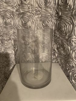 Clear cylinder vase