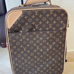 Louis Vuitton Luggage Travel Bag 