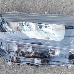 2019 2020 2021 TOYOTA RAV4 RIGHT PASSENGER HEADLIGHT