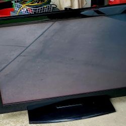 Emerson 42" Flat Screen TV