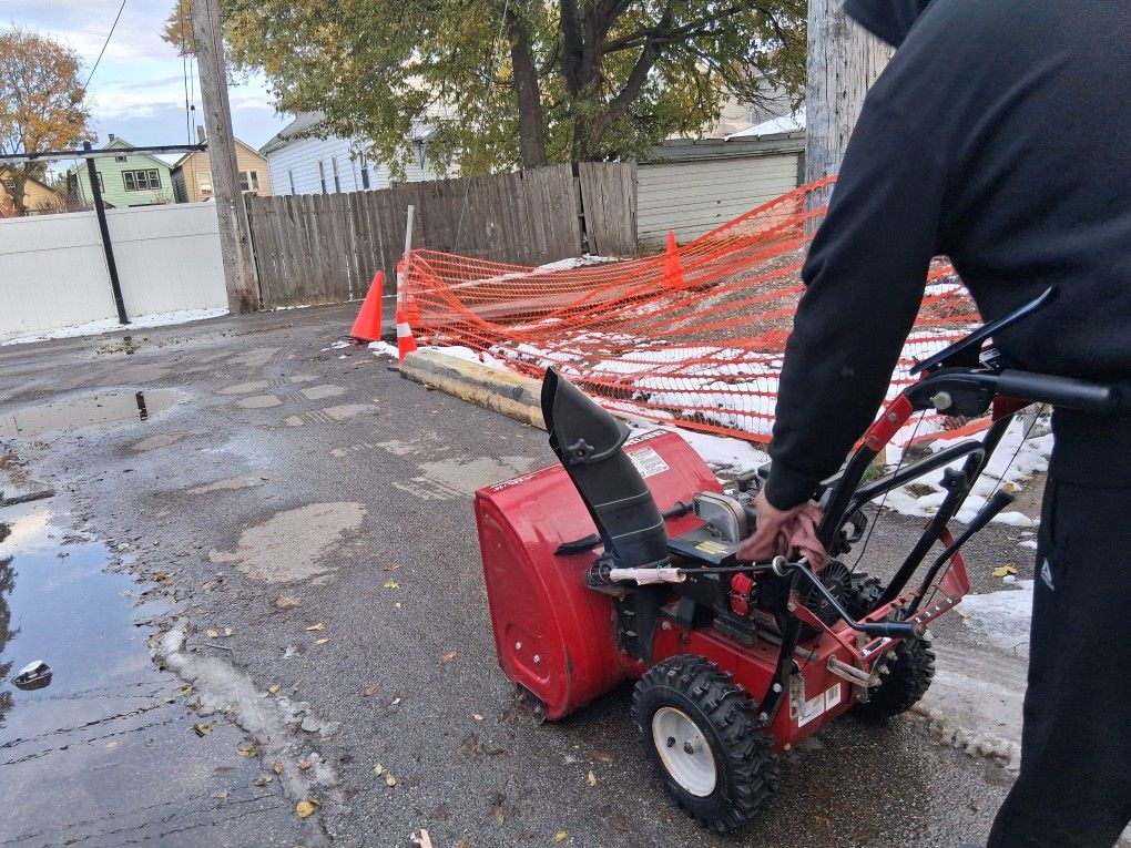 Craftsman 28inch Snow Blower