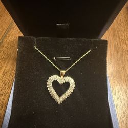 Heart Pendent Necklace 