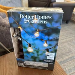 20-Count Clear Glass Globe G40 Bulbs Outdoor String Lights, New in Box 