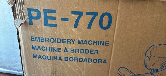 Embroidery machine - Brother PE-770