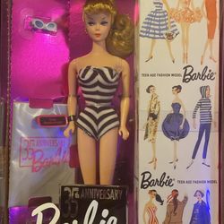 Original Barbie 35th Anniversary Rare Blue Eyes 