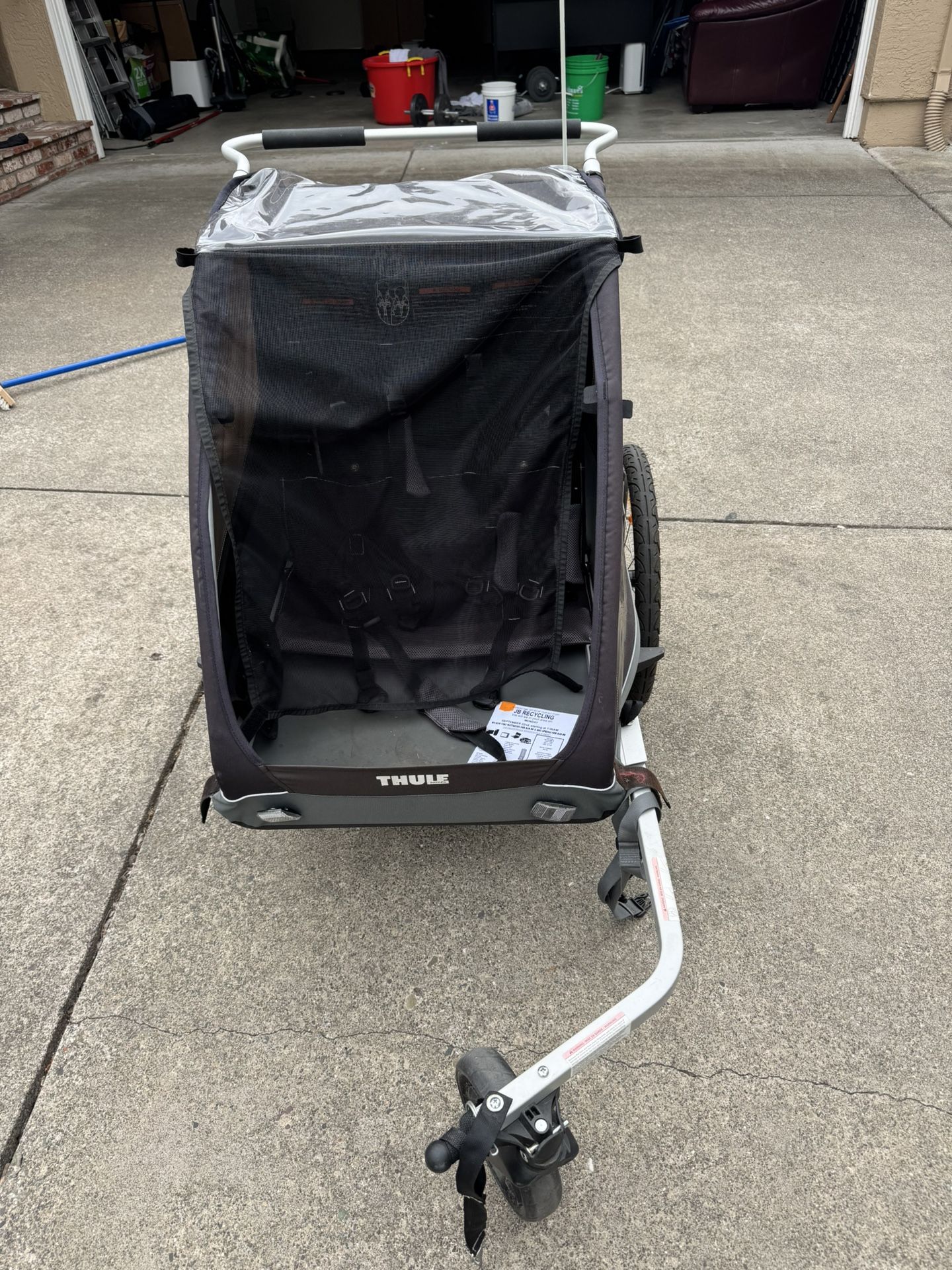 Thule Chariot Coastal XT- 2-seat Bike Trailer Black