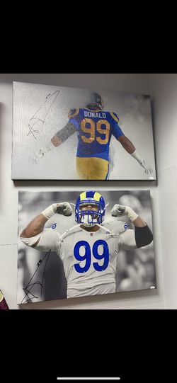 Aaron Donald Memorbilia 