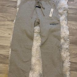 essentials fear of god sweatpants (medium )