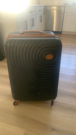 It luggage brand large brown/grey suitcase