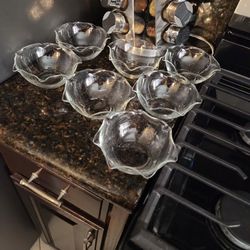 7 Vintage Clear Glass Ruffled Edge Bowls