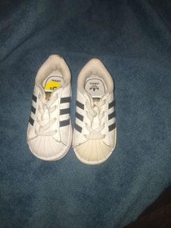 Baby Adidas superstar