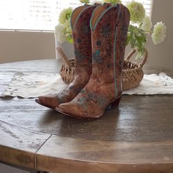 Leather Embroidered Boots