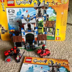 Lego Castle 70402 - Retired - The Gatehouse Raid - Complete With Box