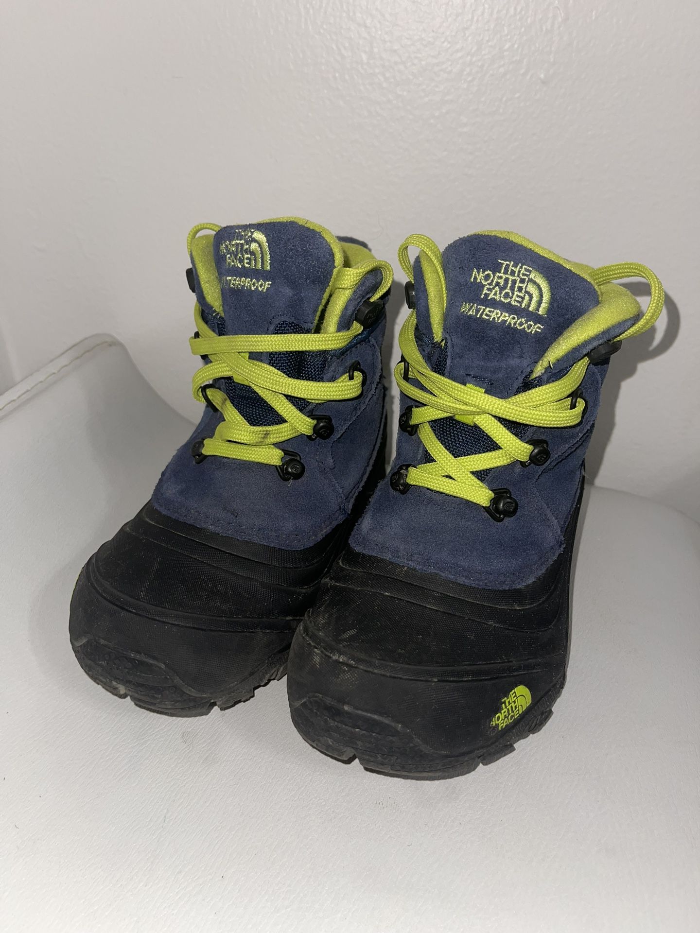 Kids Chilkat North Face Boots
