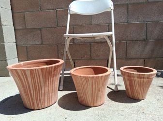 Terracotta pot set