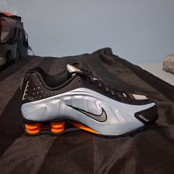 Brand New And Original Women Nike Shox Sneakers Size 8