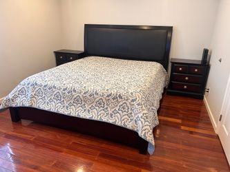 Najarian Furniture 5-Piece Dark Cherry California King Bedroom Set - Bed, Nightstands, Dresser & Mirror | Excellent Condition