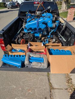 Crusader 454 350HP 7.4L & Velvet Drive Marine Transmissions (EXTRA PARTS)