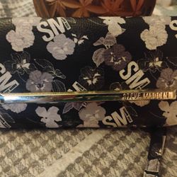 Steve Madden Leather black Flowers Wallet ..