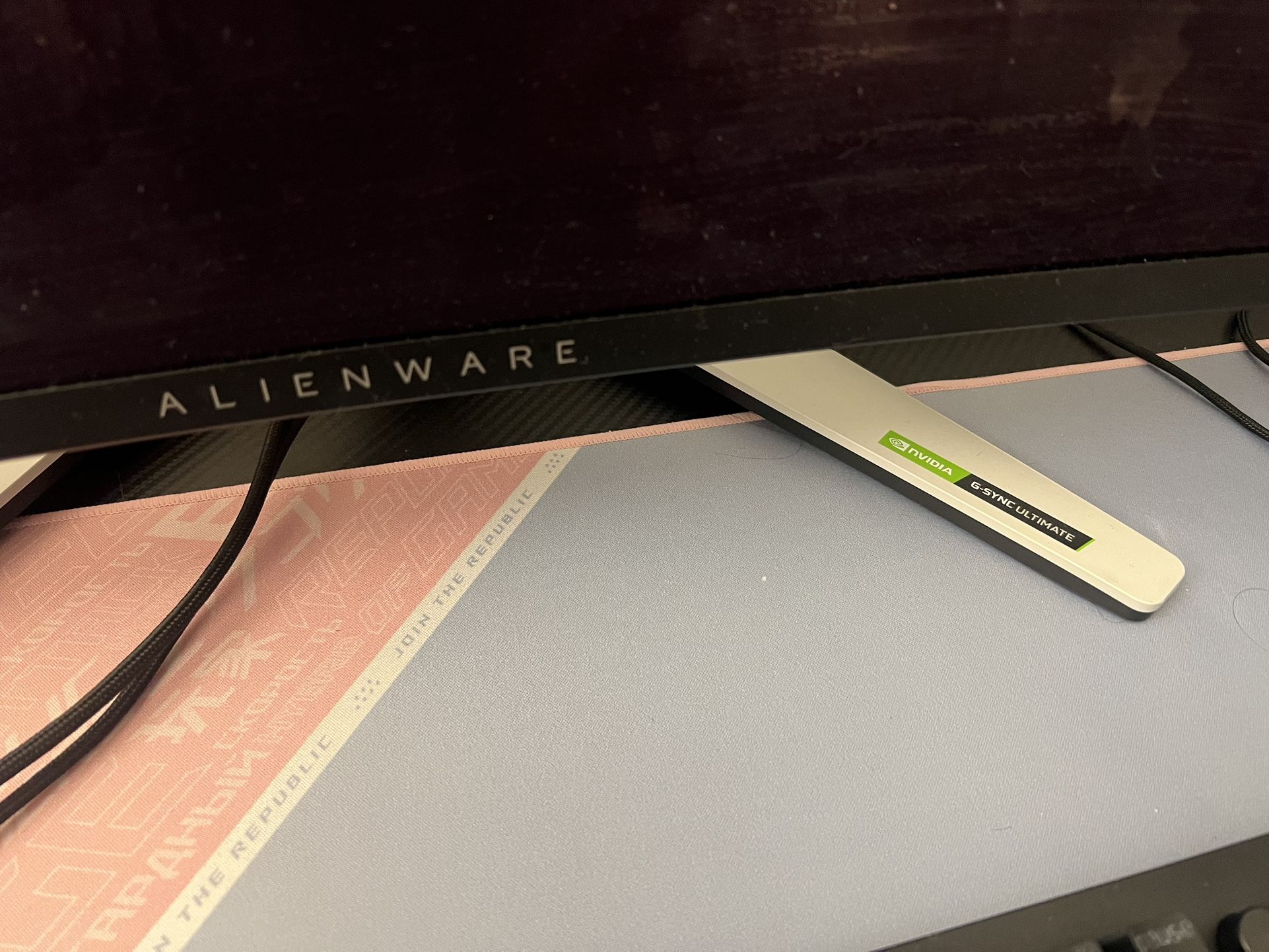 Asus ROG Sheath Gaming Mouse Pad - Pink