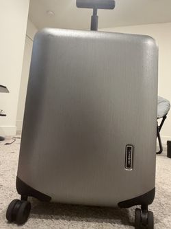 Silver Samsonite Carry On Suitcase