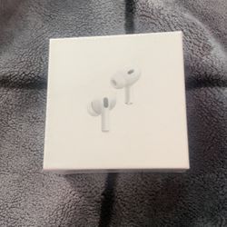 AirPods Pro 2 With MagSafe Charging Case With USB 